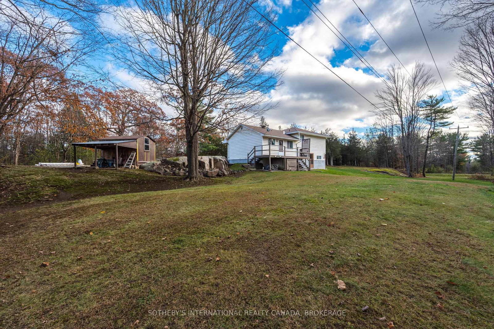 638 Thousand Islands Pky Parkway • Front of Leeds & Seeleys Bay, ON photo 26