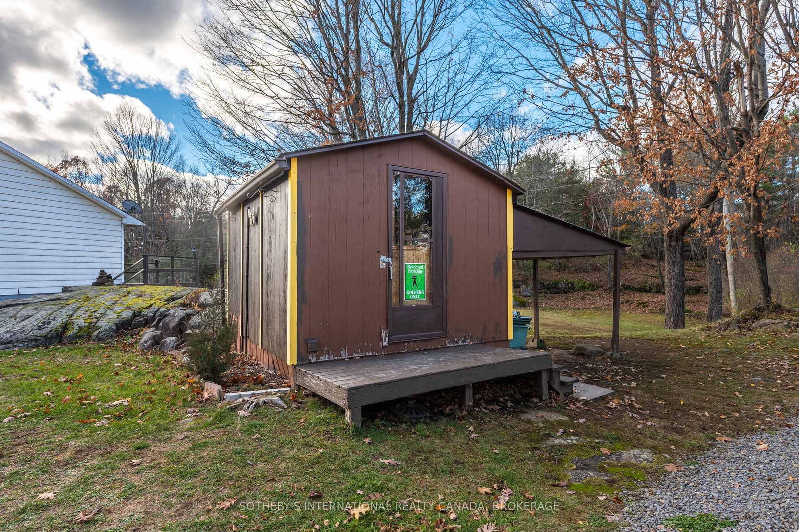 638 Thousand Islands Pky Parkway • Front of Leeds & Seeleys Bay, ON photo 27