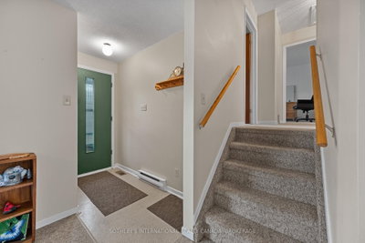 638 Thousand Islands Pky Parkway • Front of Leeds & Seeleys Bay, ON photo 5