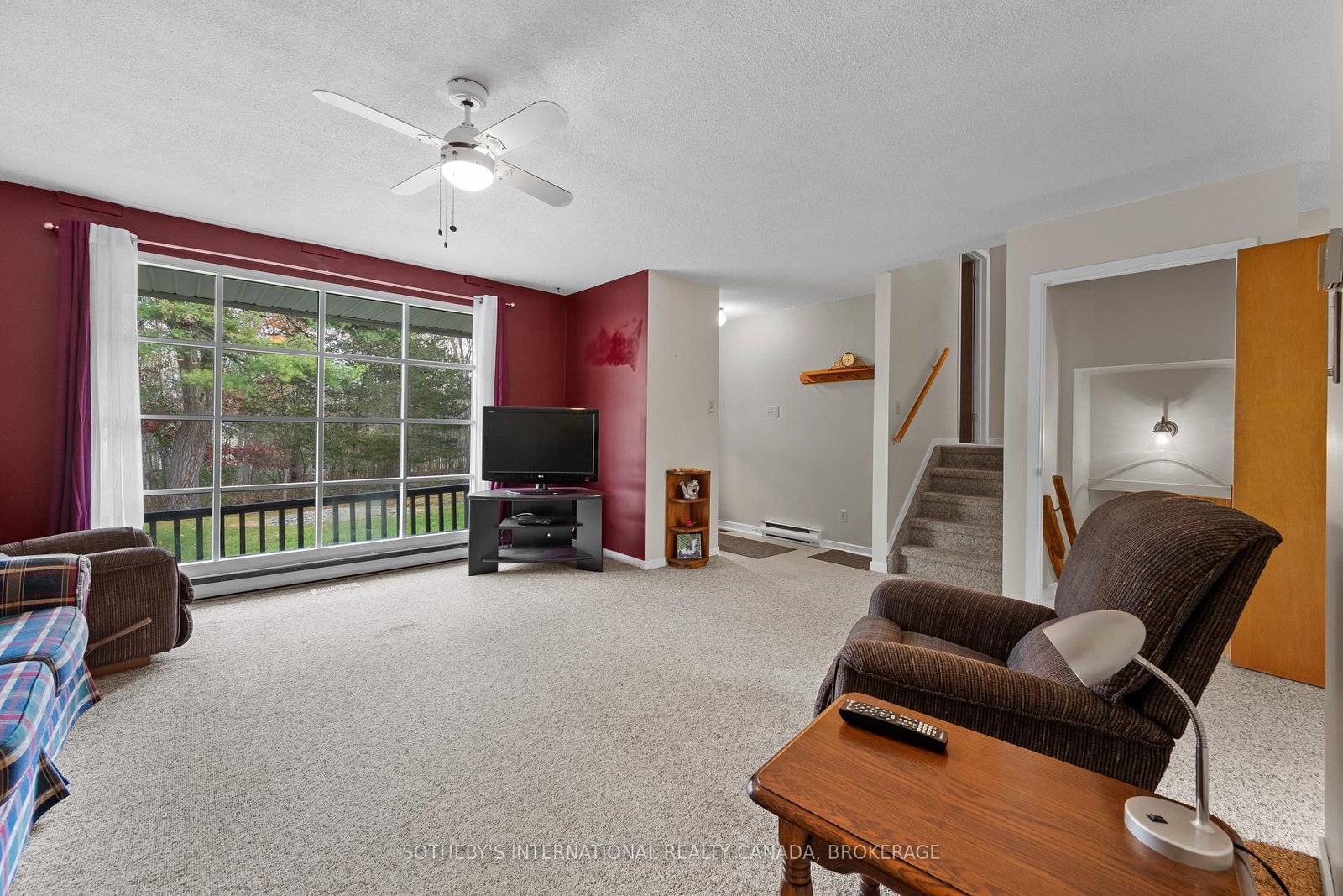 638 Thousand Islands Pky Parkway • Front of Leeds & Seeleys Bay, ON photo 6