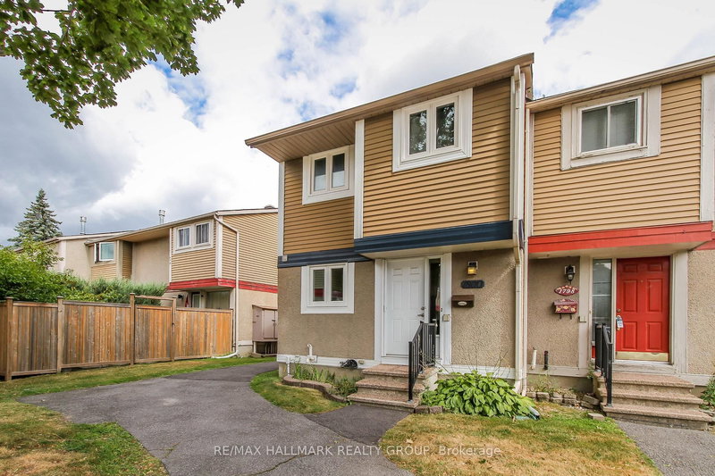 home for lease on 1800 Stonehenge Crescent