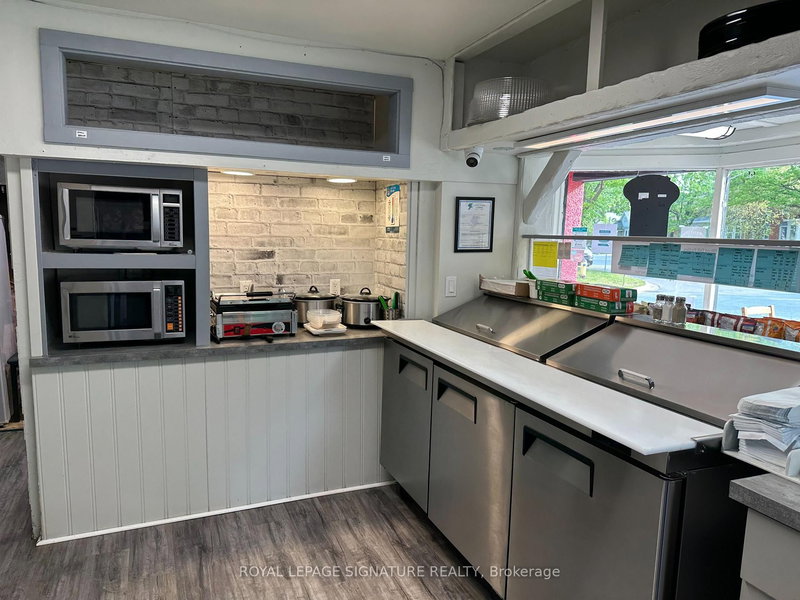 155A Lake St, St. Catharines, L2R 2B9 | Image 3