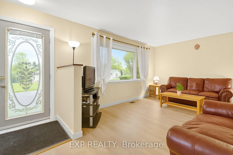 41 HWY 5 W St, South Dundas, K0C 1X0 | Image 3