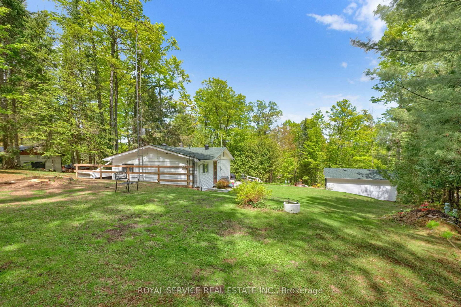 1039 Grace River Road • Highlands East, ON photo 34