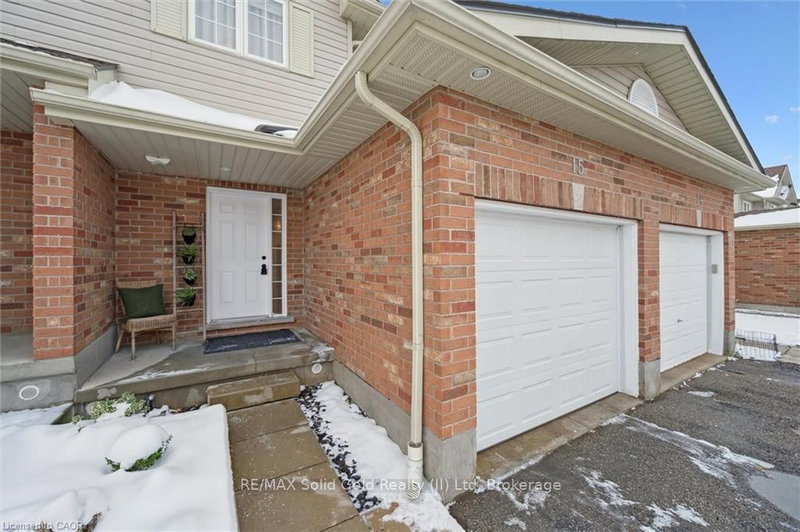 15 - 42 Fallowfield Dr, Kitchener, N2C 0A8 | Image 2