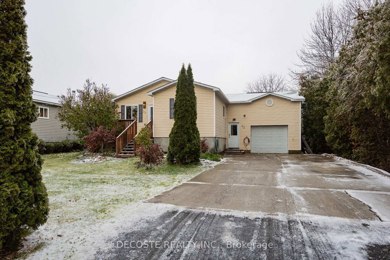 23 Wood St, South Glengarry, K0C 1N0 | Image 2