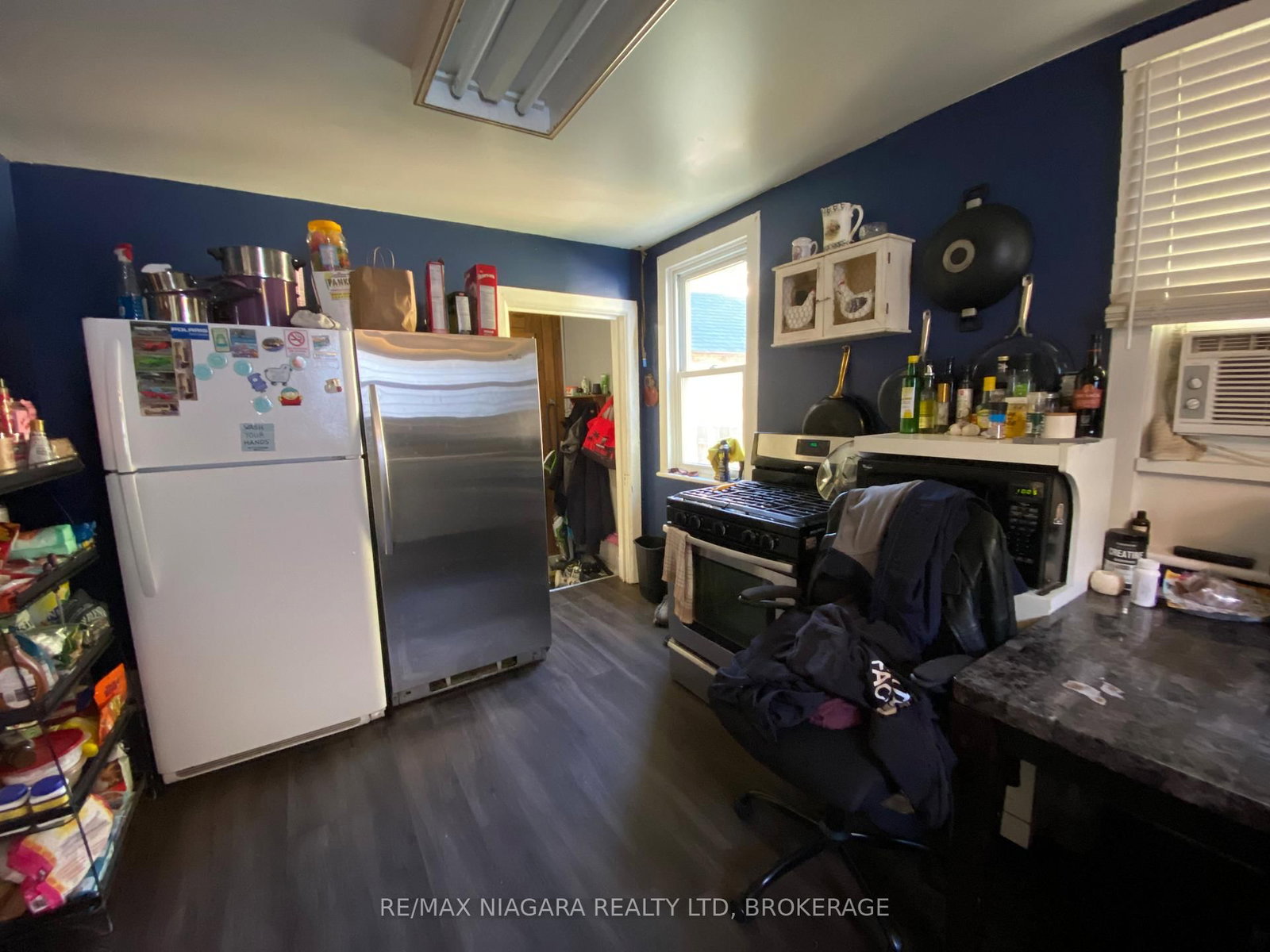 Detached House for sale at 84 Waterloo Street, Fort Erie, Ontario, L2A 3J7 - Central - MLS: X12536750