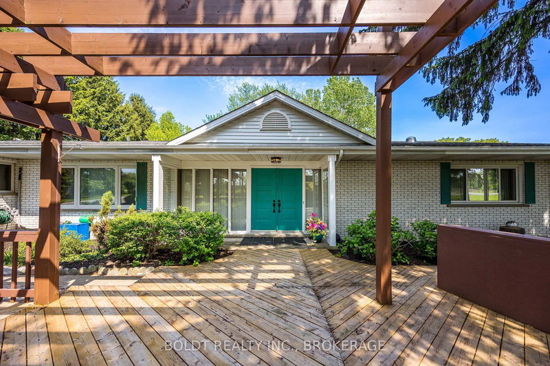 2010 Hansler St, Pelham, L0S 1M0 | Image 3