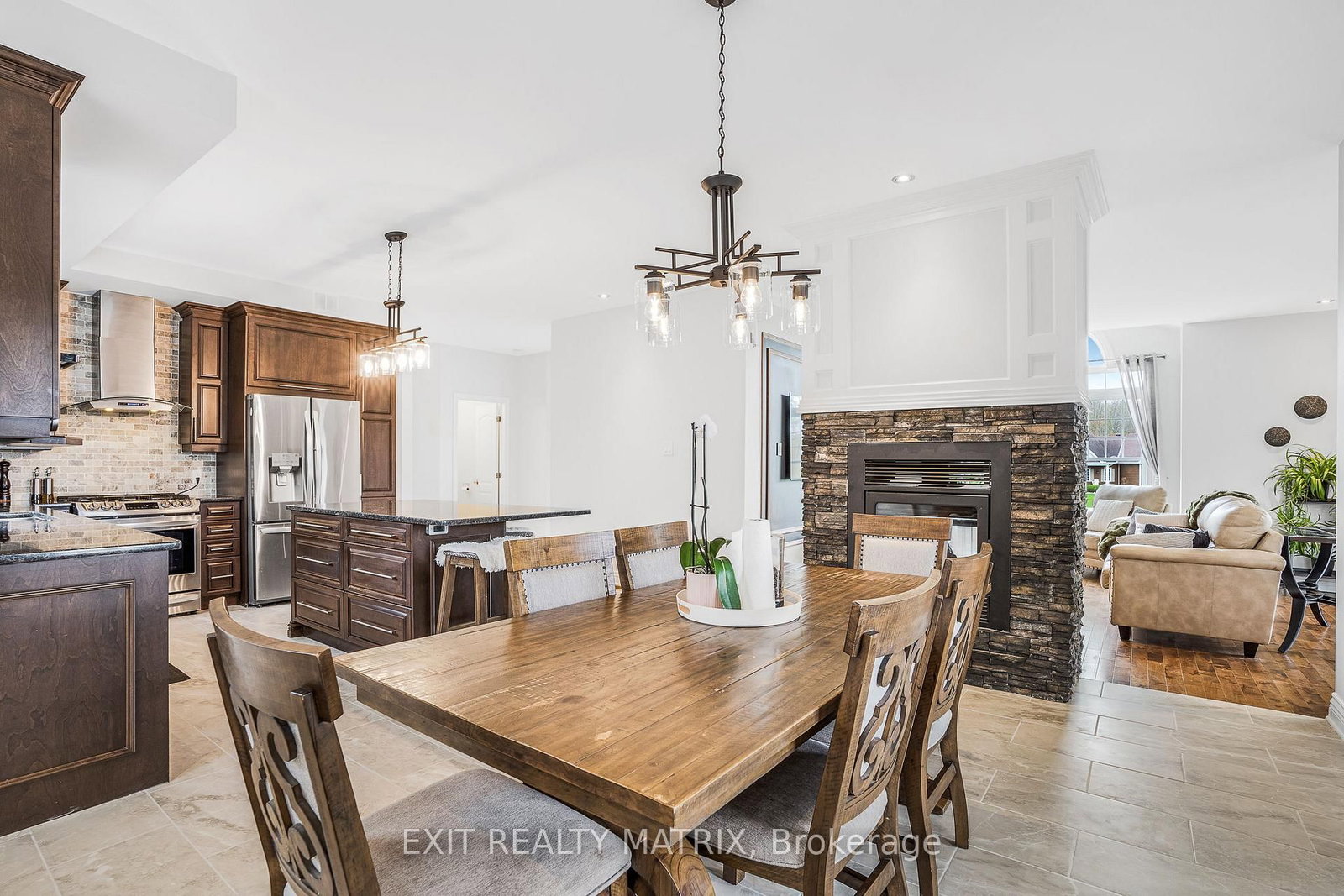 Detached House for sale at 5-64 Radstock Lane, Champlain, Ontario, K6A 2R2 - Champlain Twp - MLS: X12537048