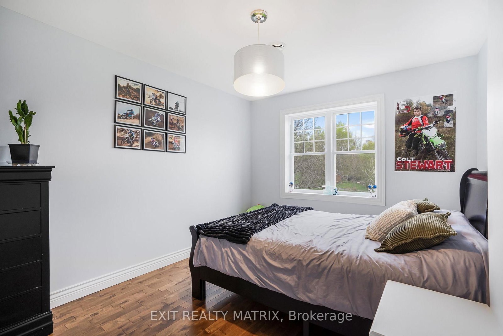 Detached House for sale at 5-64 Radstock Lane, Champlain, Ontario, K6A 2R2 - Champlain Twp - MLS: X12537048