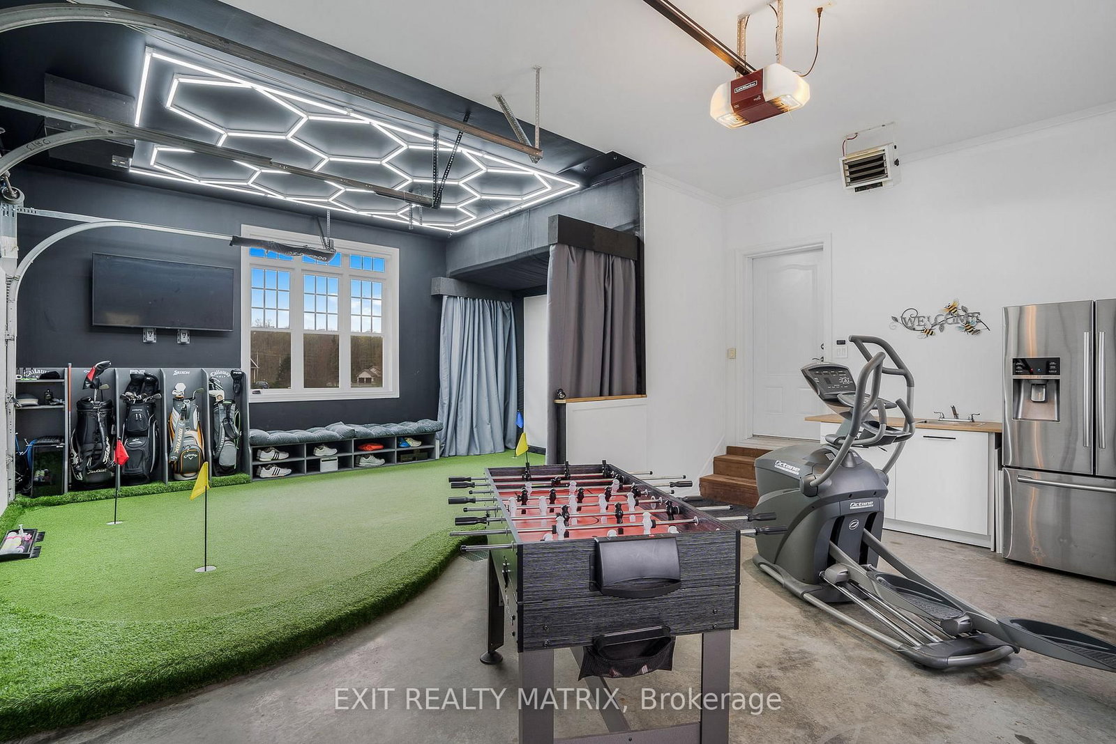 Detached House for sale at 5-64 Radstock Lane, Champlain, Ontario, K6A 2R2 - Champlain Twp - MLS: X12537048