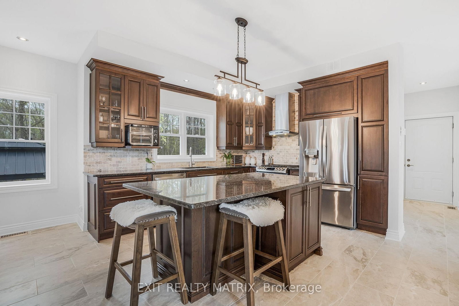 Detached House for sale at 5-64 Radstock Lane, Champlain, Ontario, K6A 2R2 - Champlain Twp - MLS: X12537048