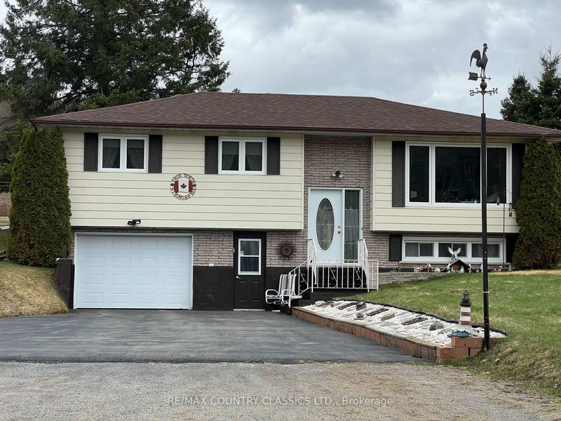 home for sale on 3559 South Baptiste Lake Road