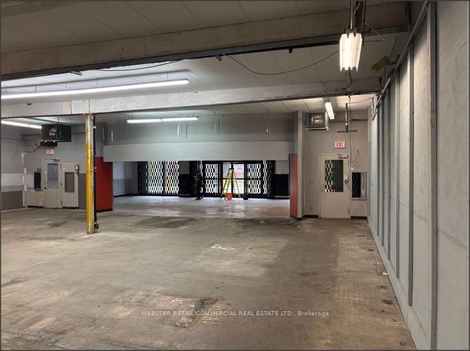 2 - 229 Dundurn St S, Hamilton, L8P 4K8 | Image 3