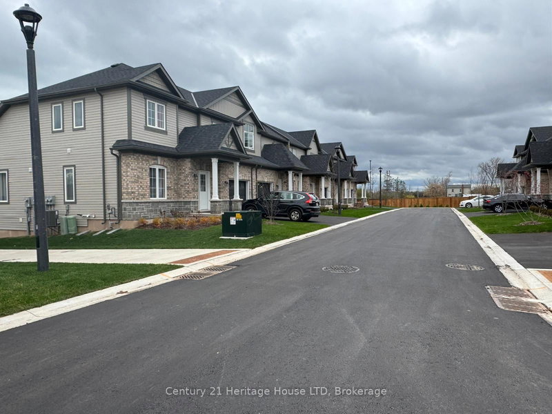 13 - 397 Garrison Rd, Fort Erie, L2A 1N1 | Image 3