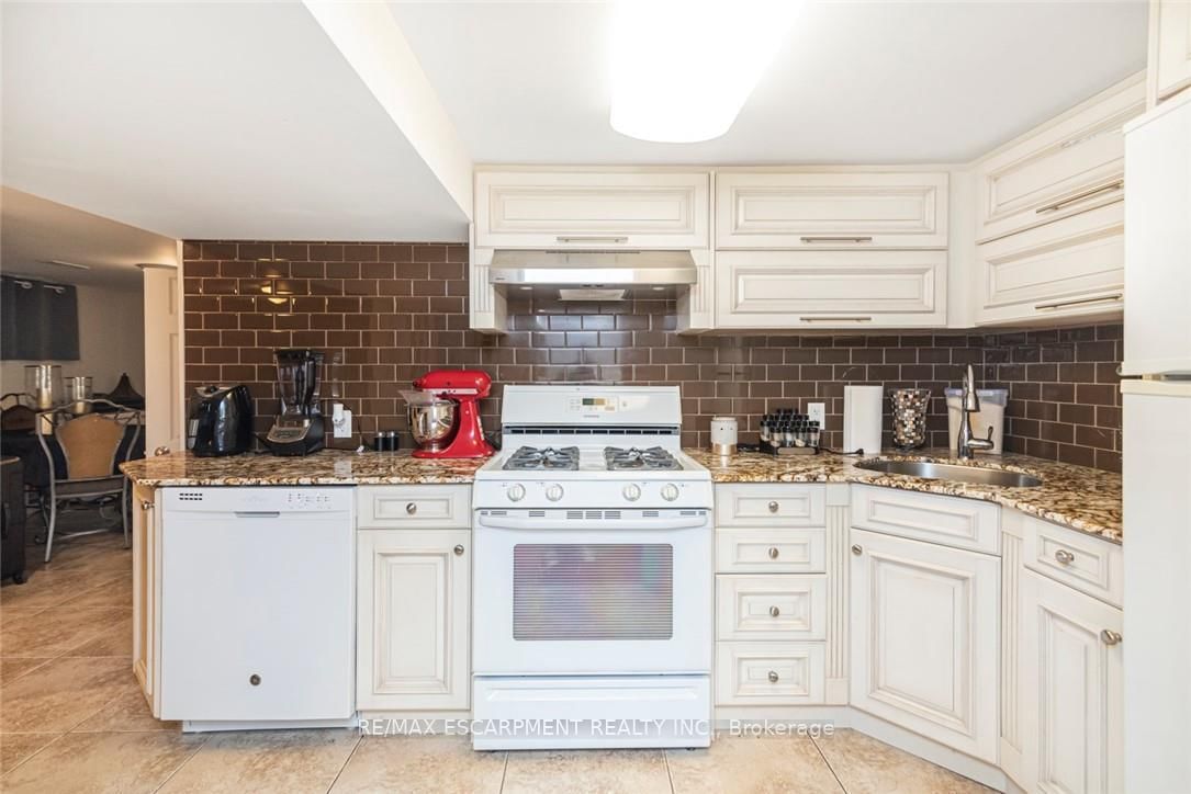 199 Kimberly Drive • Hamilton, ON photo 35