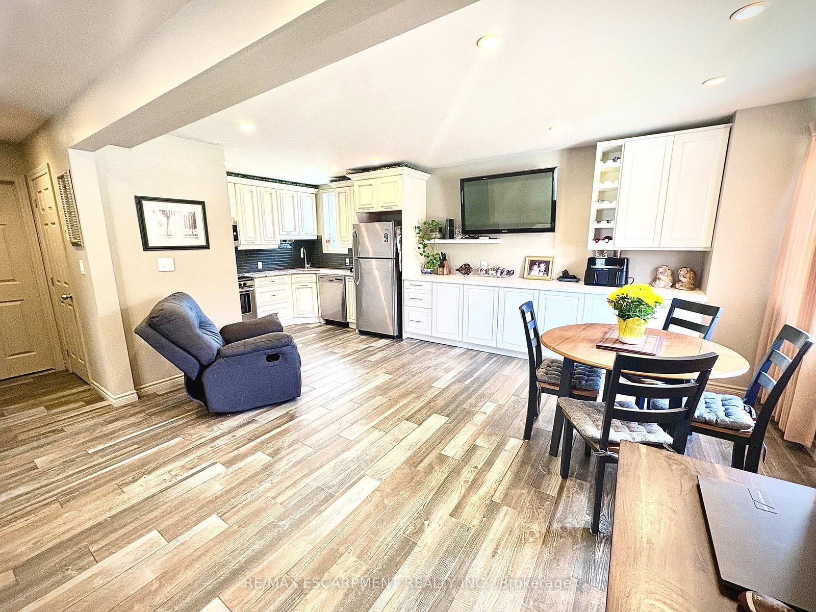 199 Kimberly Drive • Hamilton, ON photo 9