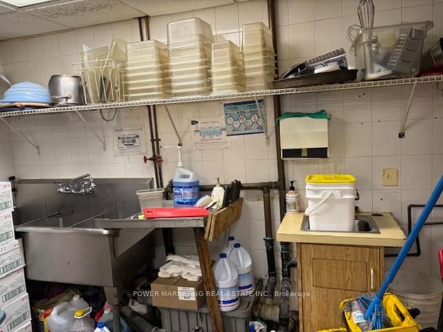 320 Bank Street - Photo 4