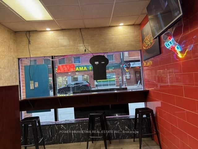 320 Bank Street - Photo 7