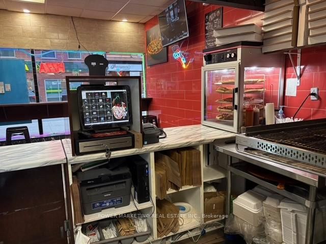 320 Bank Street - Photo 8