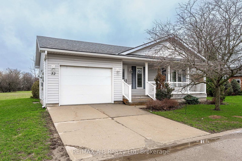 home for sale on 32-30 Ann Street