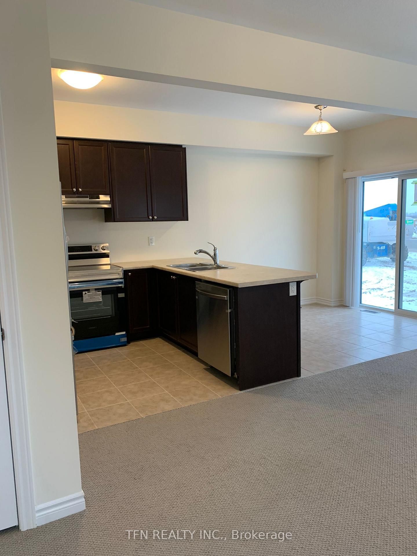 184 FLAGG Avenue - Photo 5