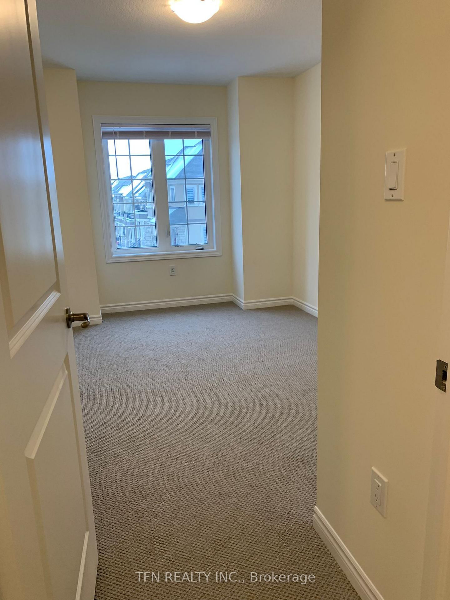 184 FLAGG Avenue - Photo 8