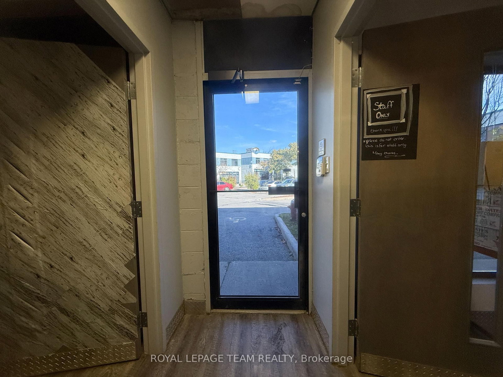 2212 Gladwin Crescent - Photo 11