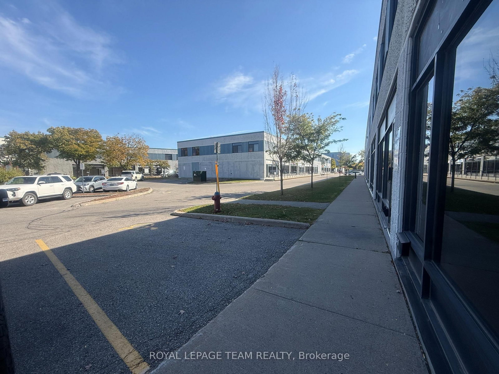 2212 Gladwin Crescent - Photo 3