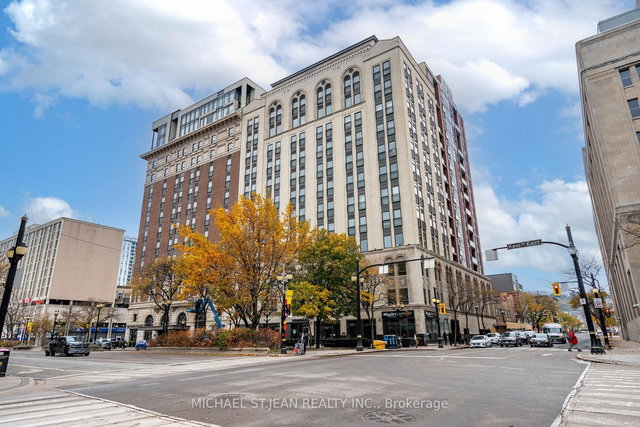 916 - 118 King Street E