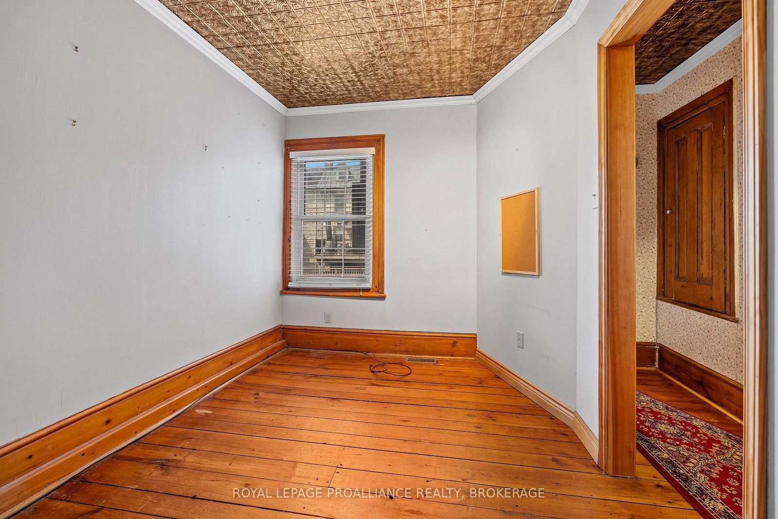 270 Wellington Street - Photo 14