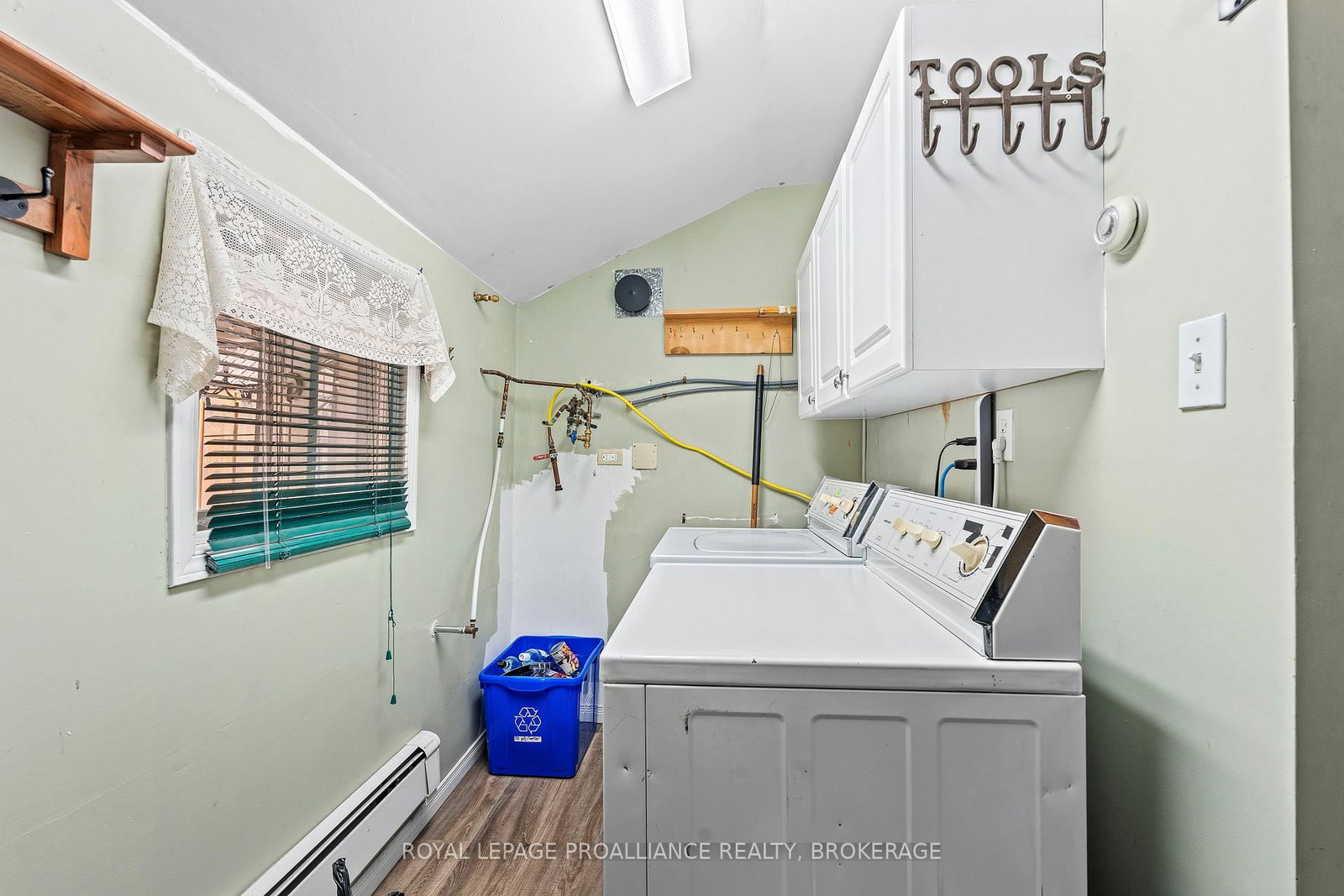 270 Wellington Street - Photo 19