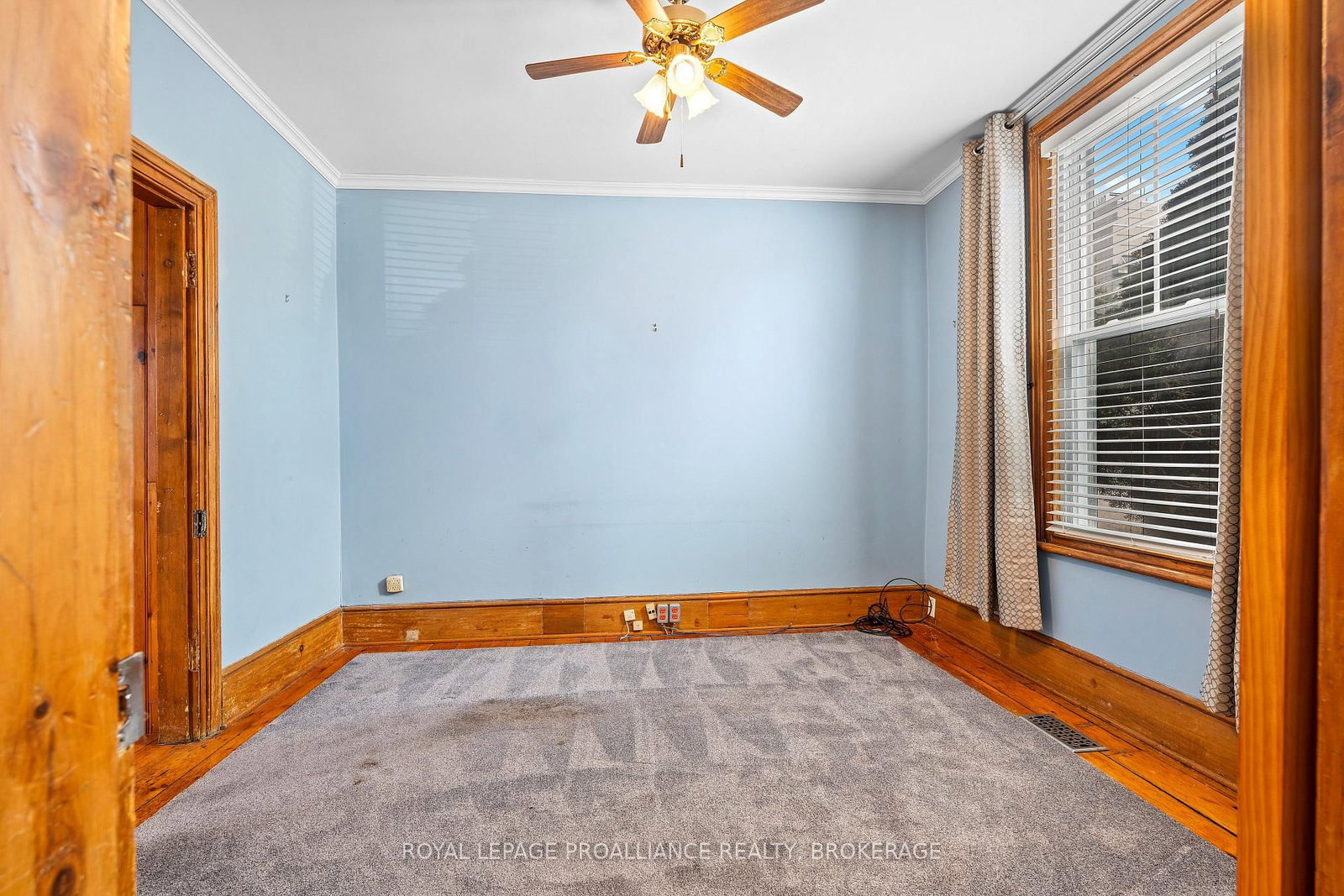 270 Wellington Street - Photo 7