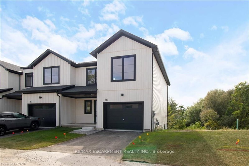 home for lease on 14 Trailside Drive