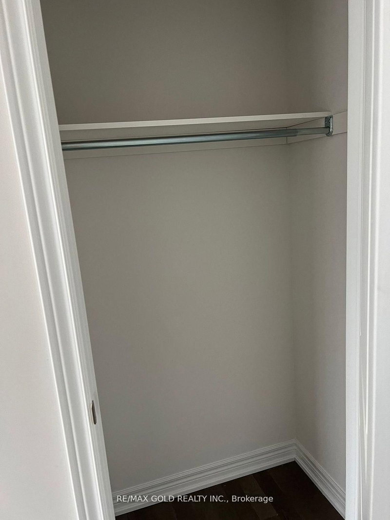 148 Limestone Lane, Shelburne, L9V 3Y3 | Image 2