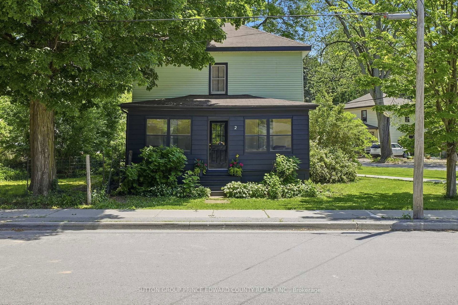 Listing Image 3
