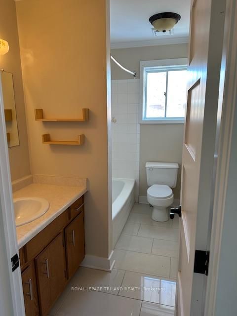 221 Highview Drive • St. Thomas, ON photo 6