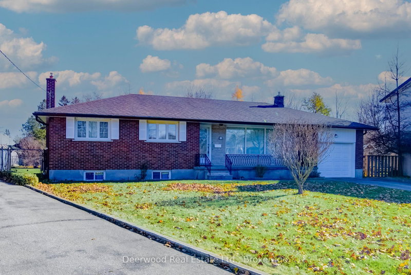 12 Kara Lee Crt, Guelph, N1E 4P2 | Image 2