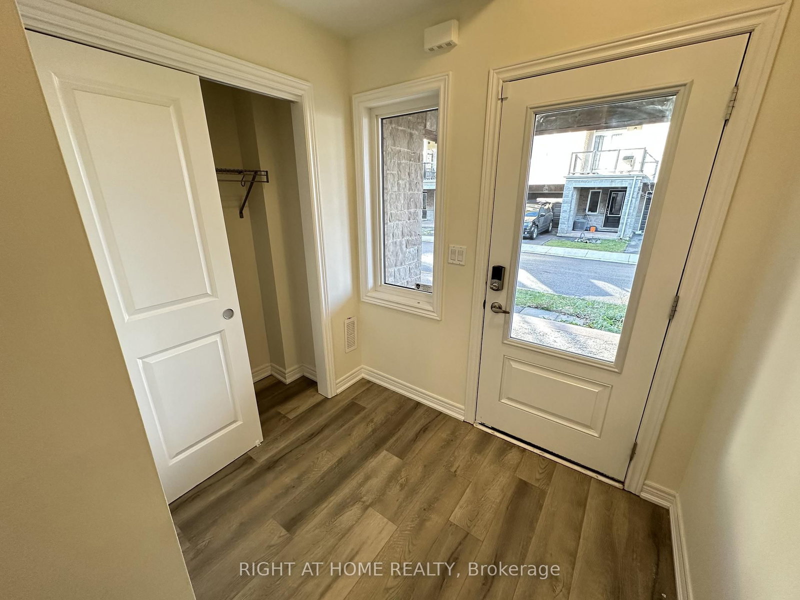 40 Zinfandel Drive, Unit 22 - Photo 4