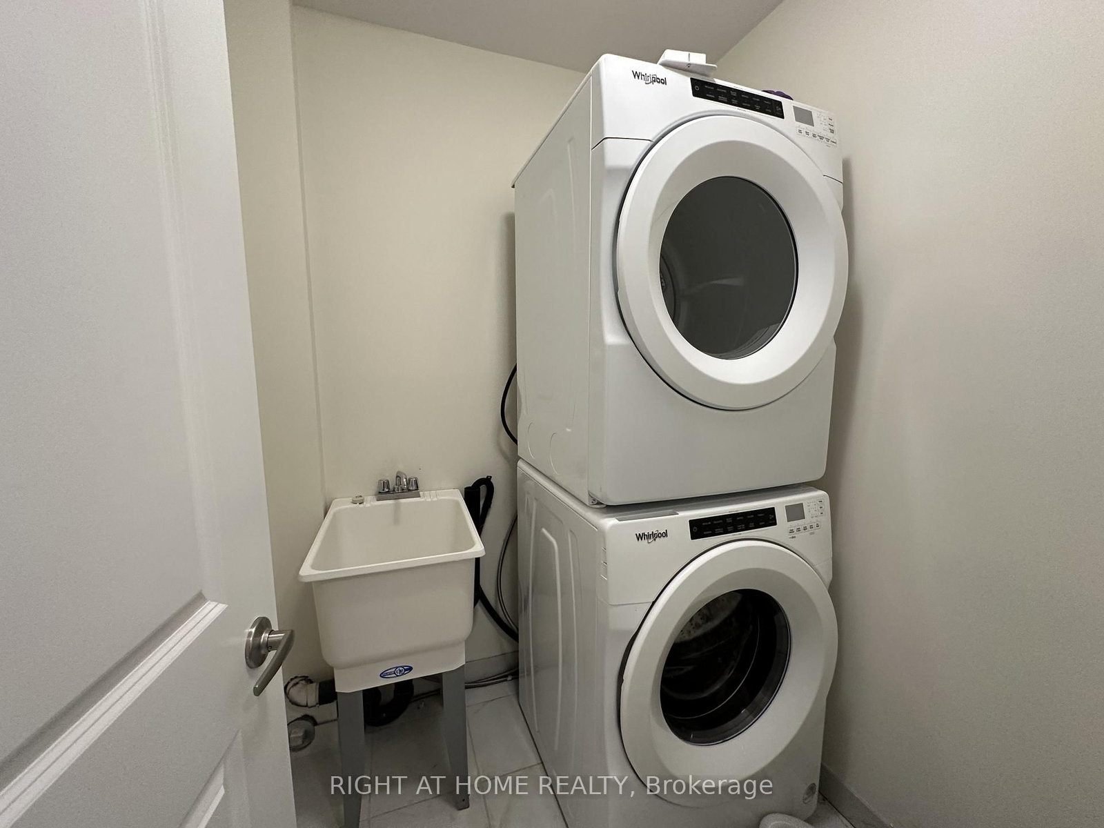 40 Zinfandel Drive, Unit 22 - Photo 7