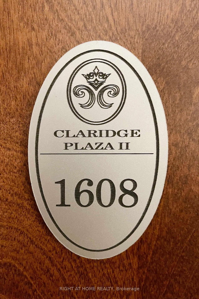 1608 - 234 RIDEAU Street