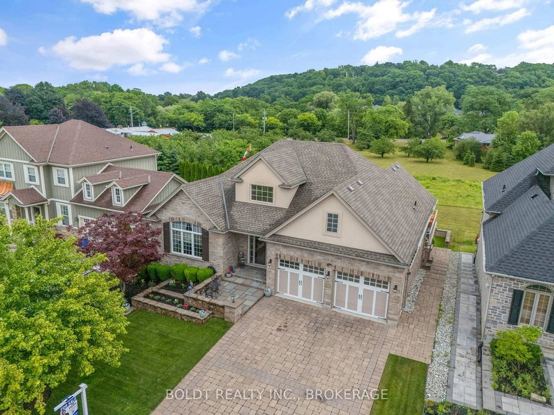 19 Red Haven Dr, Niagara-on-the-Lake, L0S 1J0 | Image 3