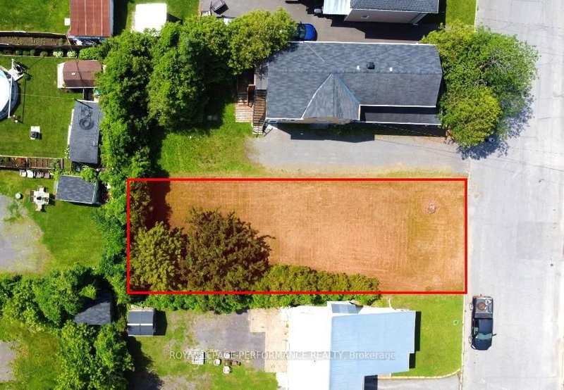 NA KITCHENER St, Hawkesbury, K6A 2P1 | Image 3