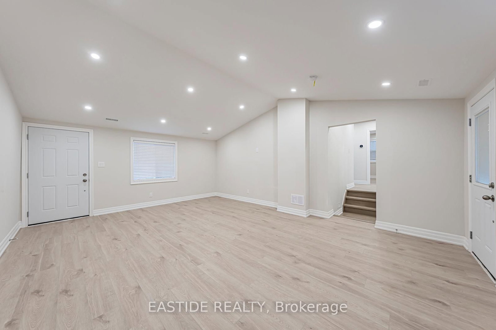 5255 Philp Road For Sale