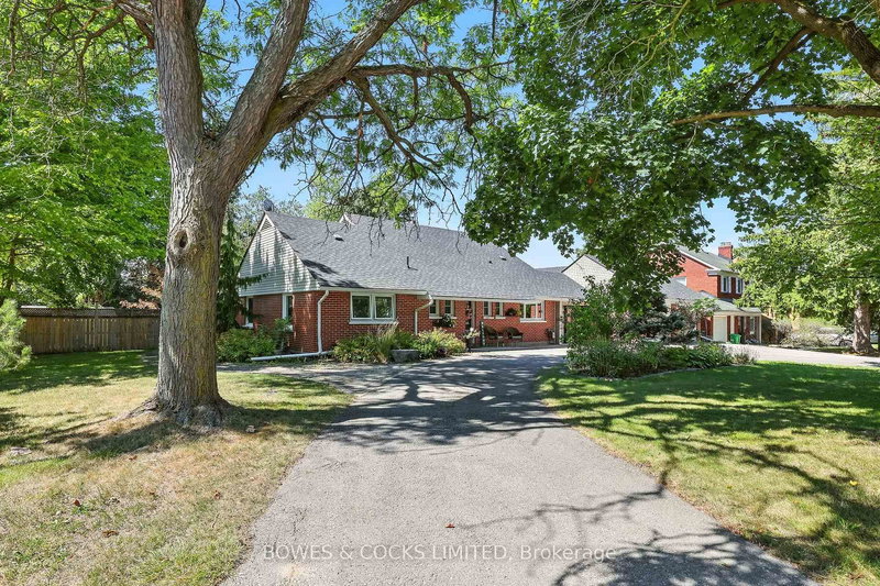 433 Manorhill Ave, Peterborough, K9J 6H7 | Image 2