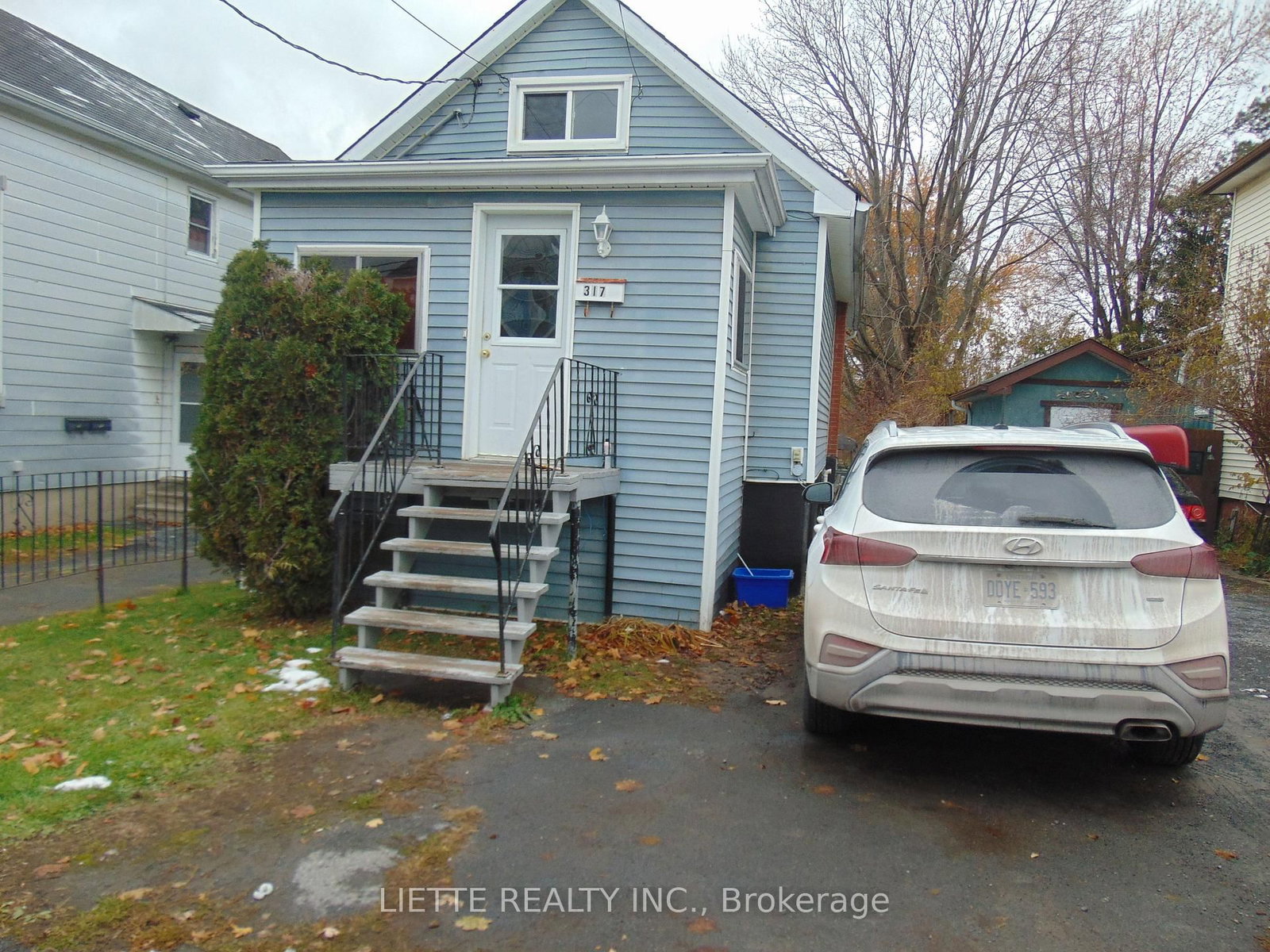 Listing photo 3