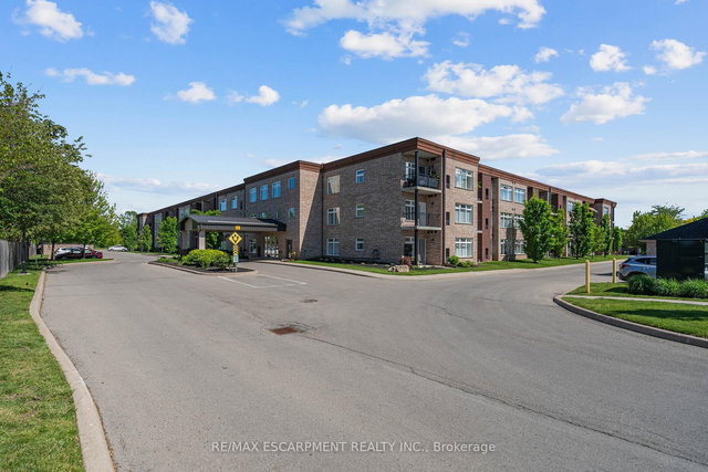 213 - 4644 Pettit Avenue