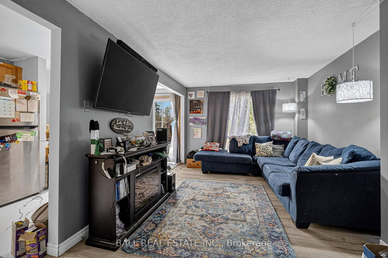 2131 Walker Ave, Peterborough, K9L 1T6 | Image 3