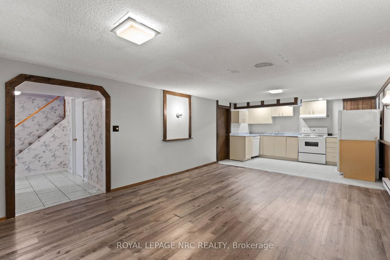 Basement - 16 Vanier Dr, Welland, L3B 1A2 | Image 3