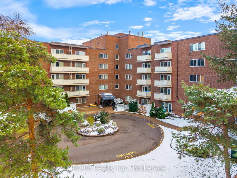 421 - 198 Scott St, St. Catharines, L2N 5T3 | Image 2